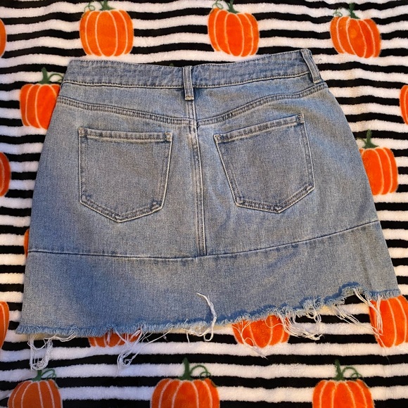 Size 28 Pacsun Skirt! - Picture 3 of 3